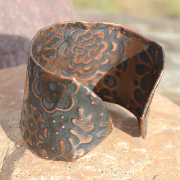 Floral Embossed Wide Cuff Bracelet Pure Solid Copper Patina Flowers Handmade - Picture 8 of 11